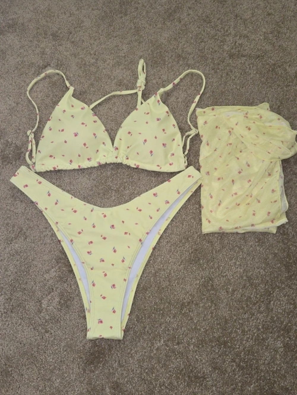 Bundle of Women's NWOT Bikinis Size Large